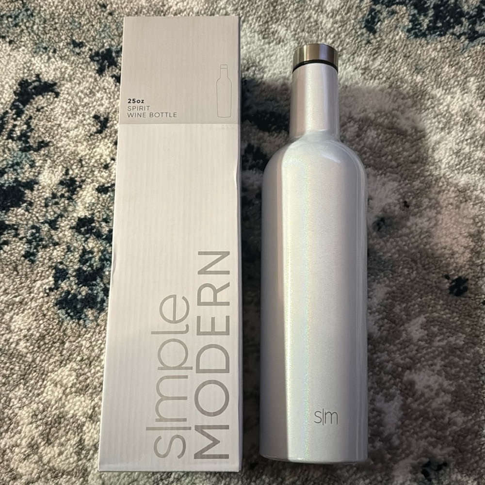 Simple Modern Wine Bottle